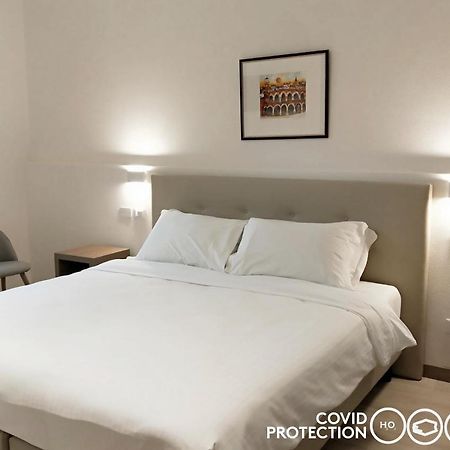 Via Poma Apartments&Rooms เวโรนา ภายนอก รูปภาพ