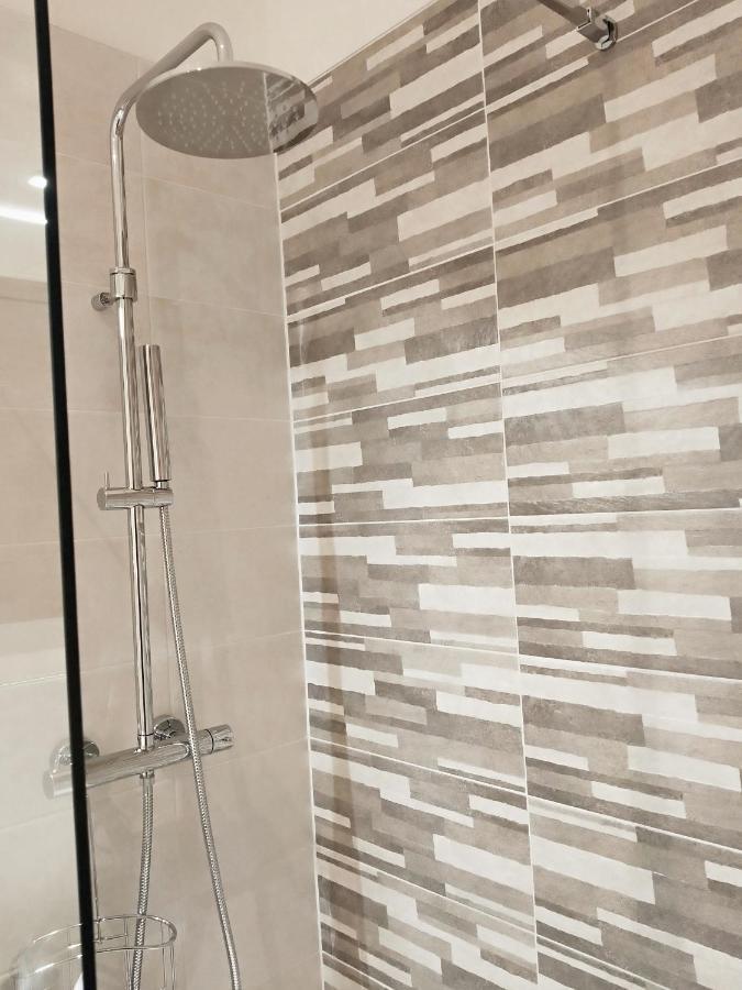 Via Poma Apartments&Rooms เวโรนา ภายนอก รูปภาพ