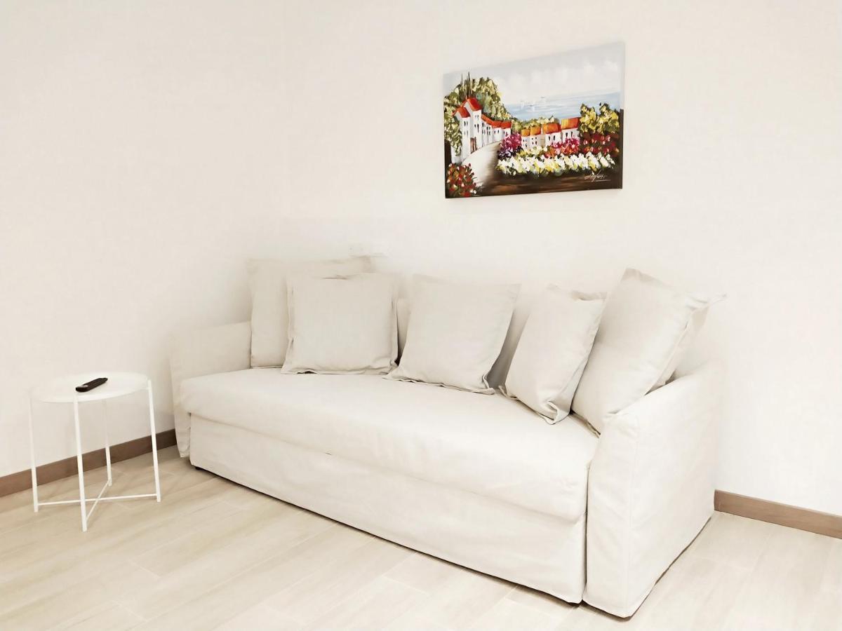 Via Poma Apartments&Rooms เวโรนา ภายนอก รูปภาพ